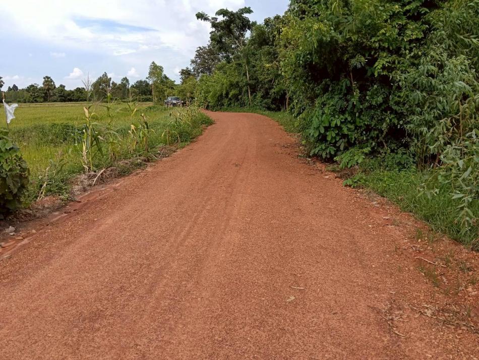 โครงการเสริมผิวจราจรลูกรัง หมู่ที่ 1 บ้านนาเหนือ สายนานายสมนึก ทัดทาน - นานางแป้งร่ำ เพชรสังฆาตร 